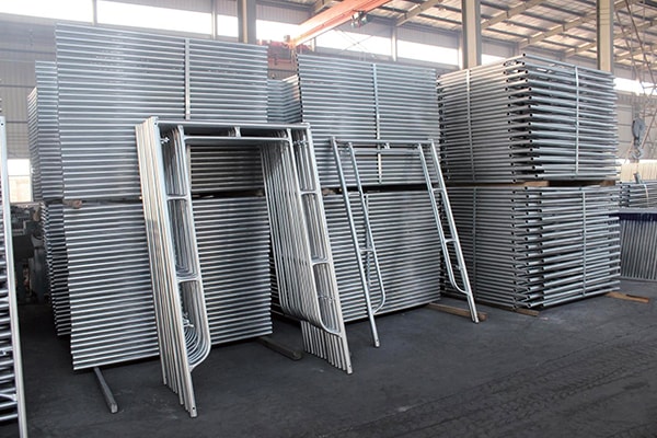 GIÀN GIÁO NHÚNG KẼM NÓNG